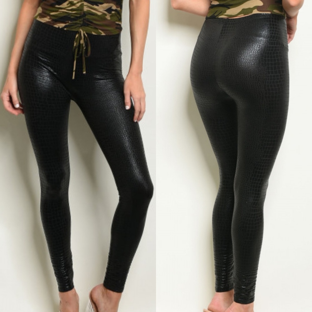 Sexy Giraffe Lux Faux Leather Stretchy Leggings!♡♡ - Picture 1 of 8
